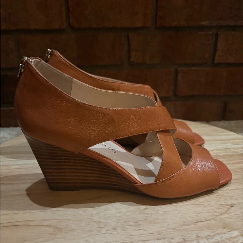 FRANCO SARTO Strappy Zip-Up Brown Leather Tandy 2  Wedge Sandals Heels Size 7